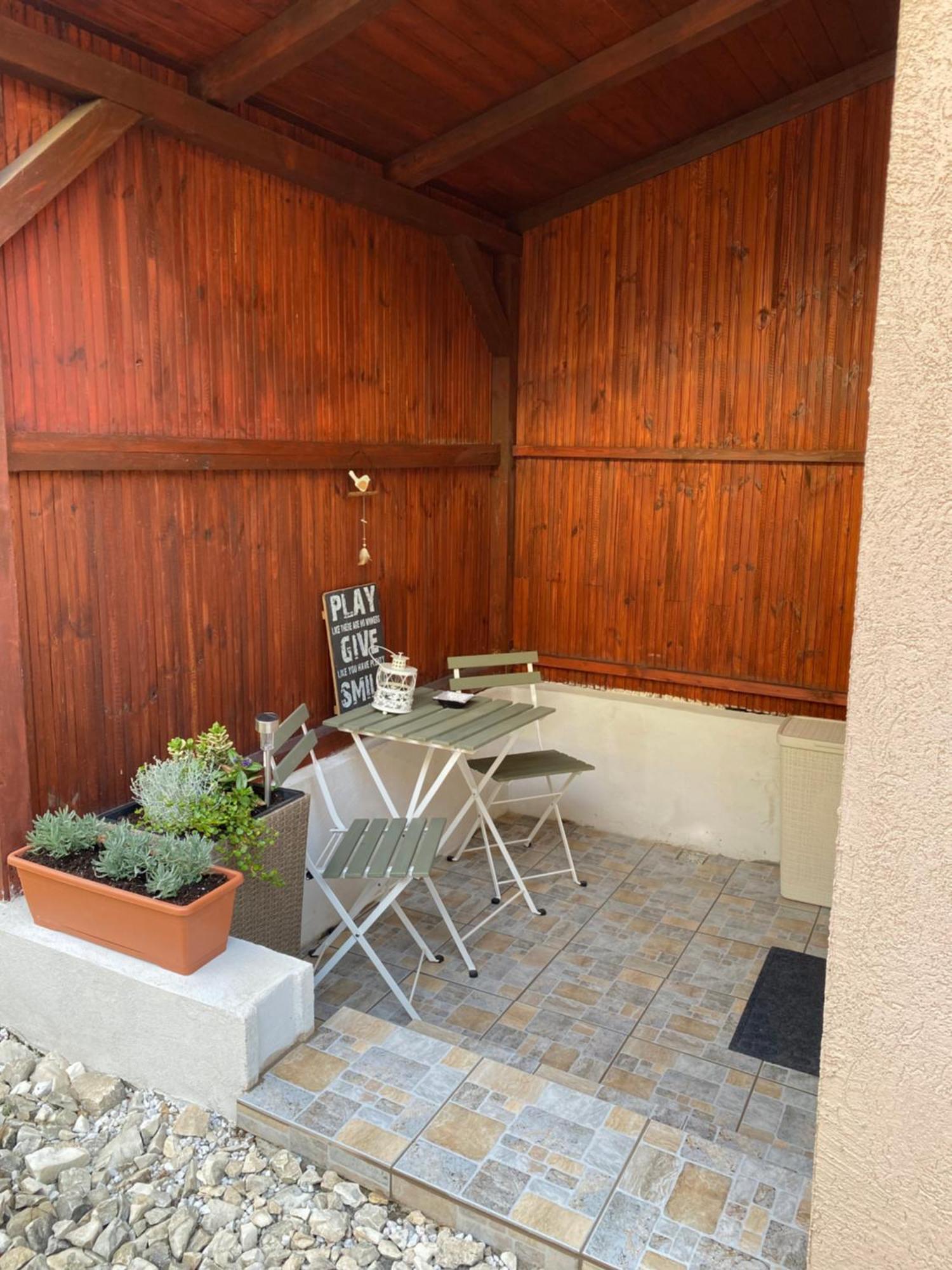 Charming Apartament Nagyszeben Kültér fotó